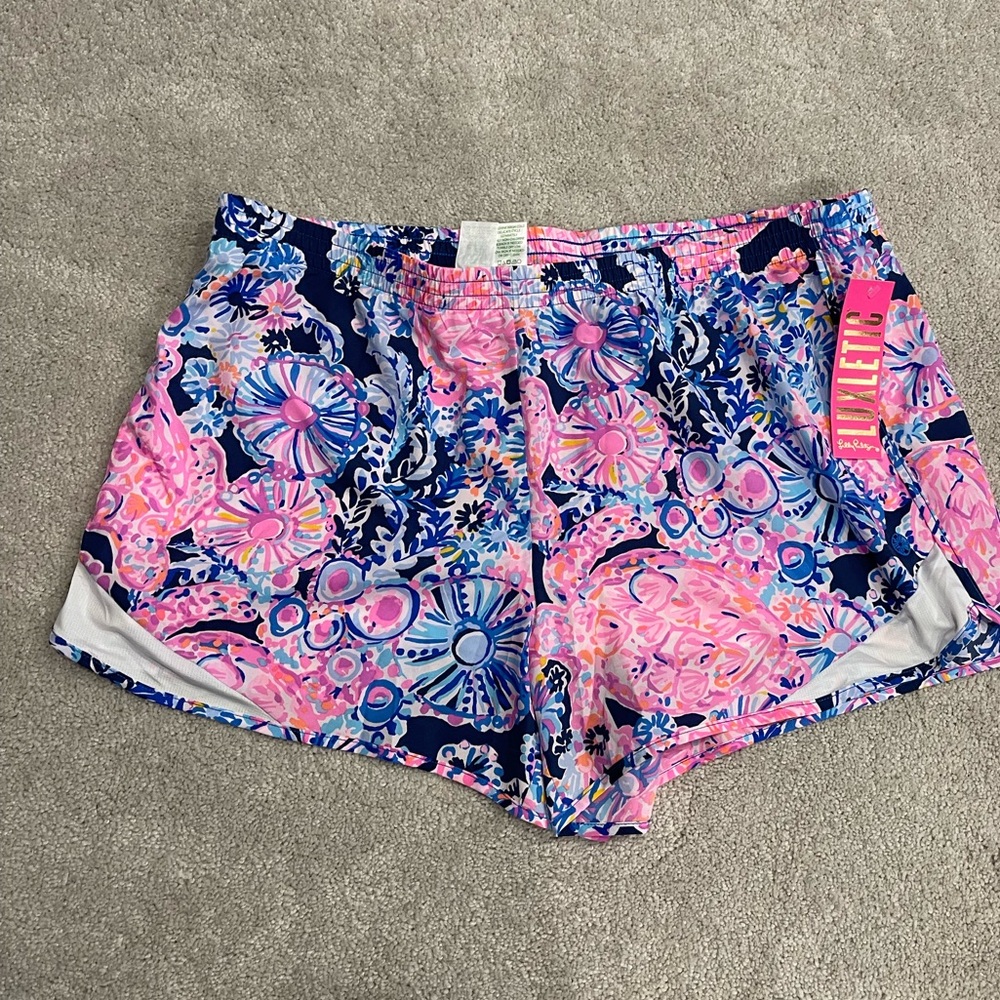 Lilly Pulitzer Ocean Trail High Tide Turtle Amazement Short Size XL